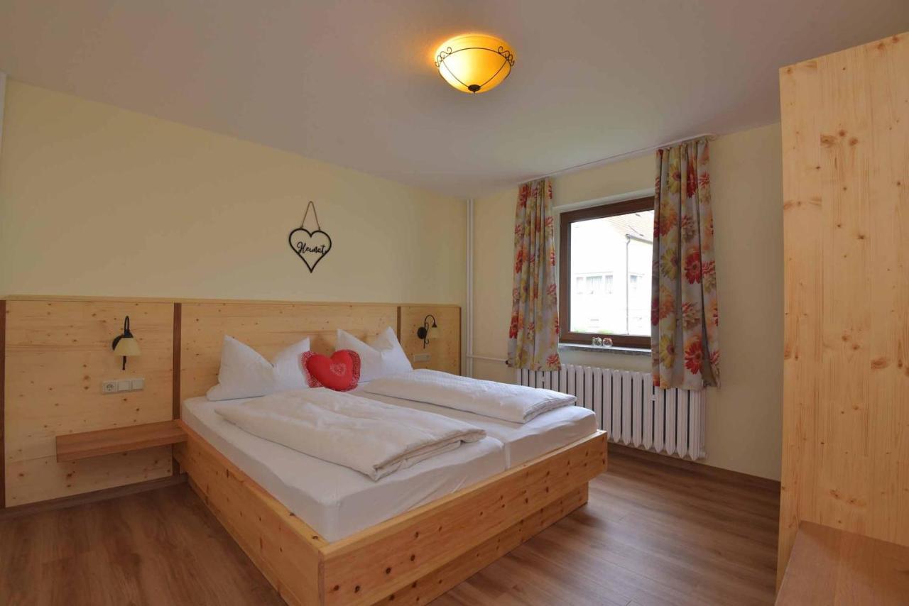 Landhotel Zur Pferdetraenke Schleid Экстерьер фото