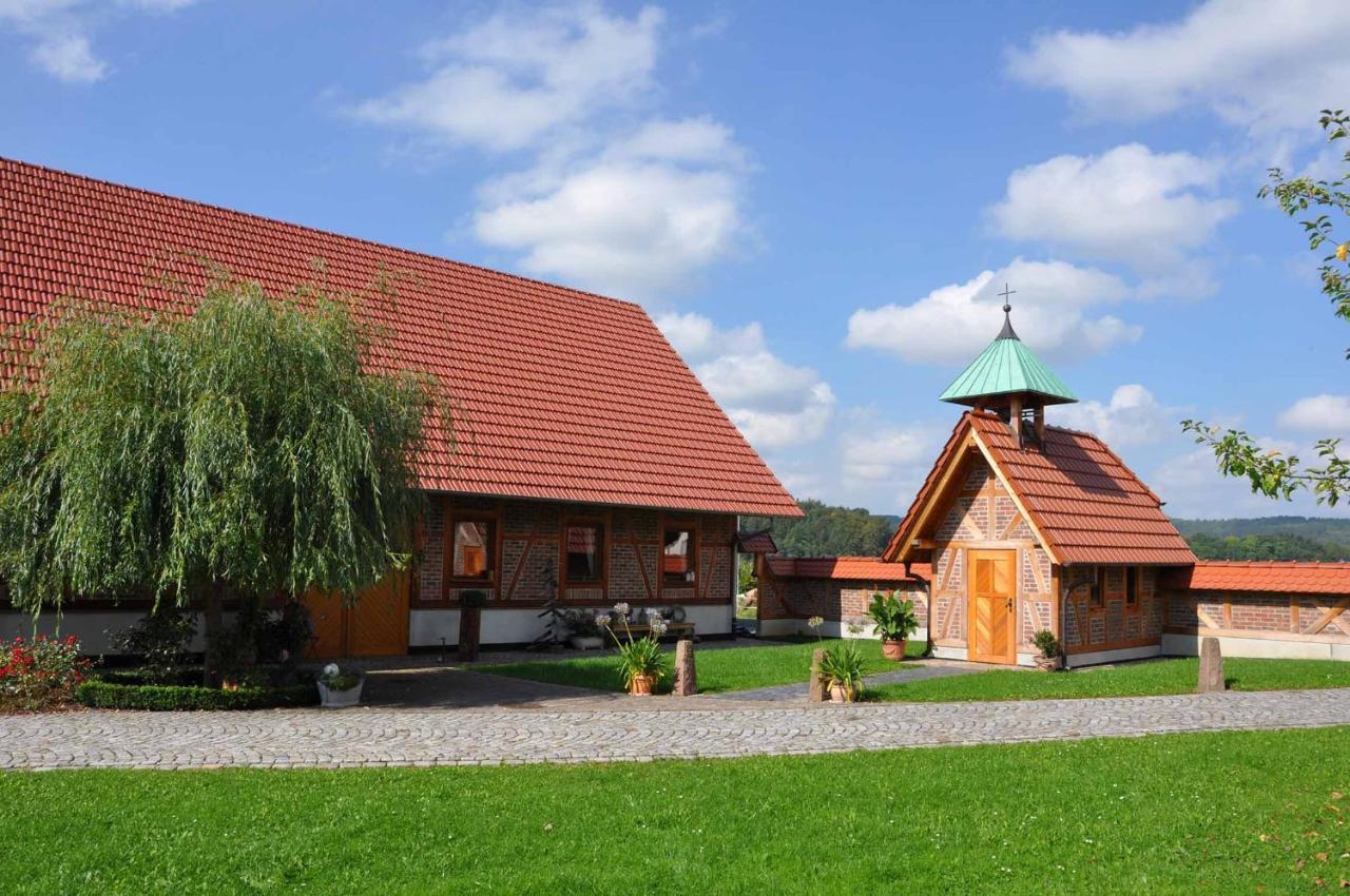 Landhotel Zur Pferdetraenke Schleid Экстерьер фото